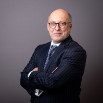 Simon Bushell